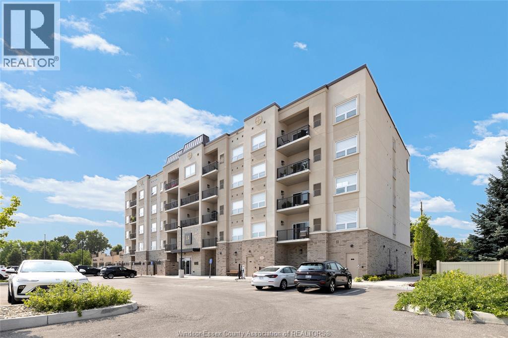 #502 1740 SPRUCEWOOD - 1