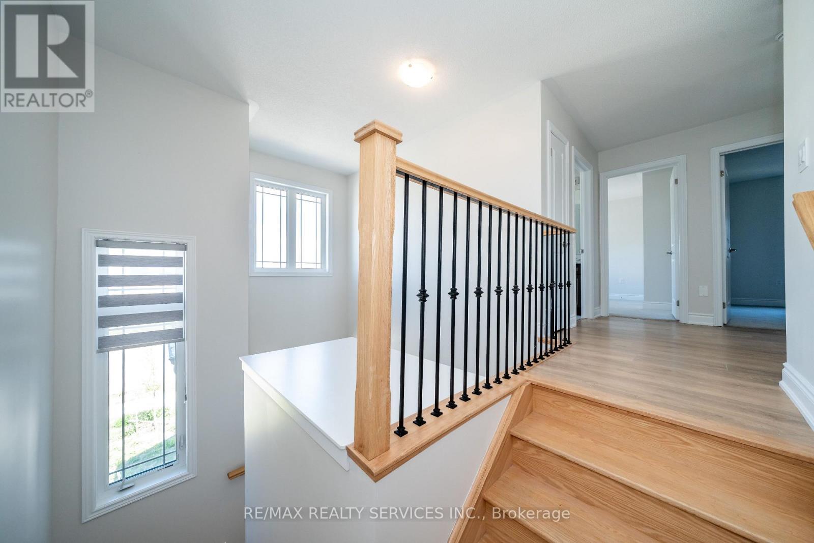 41 UNION BOULEVARD - 16