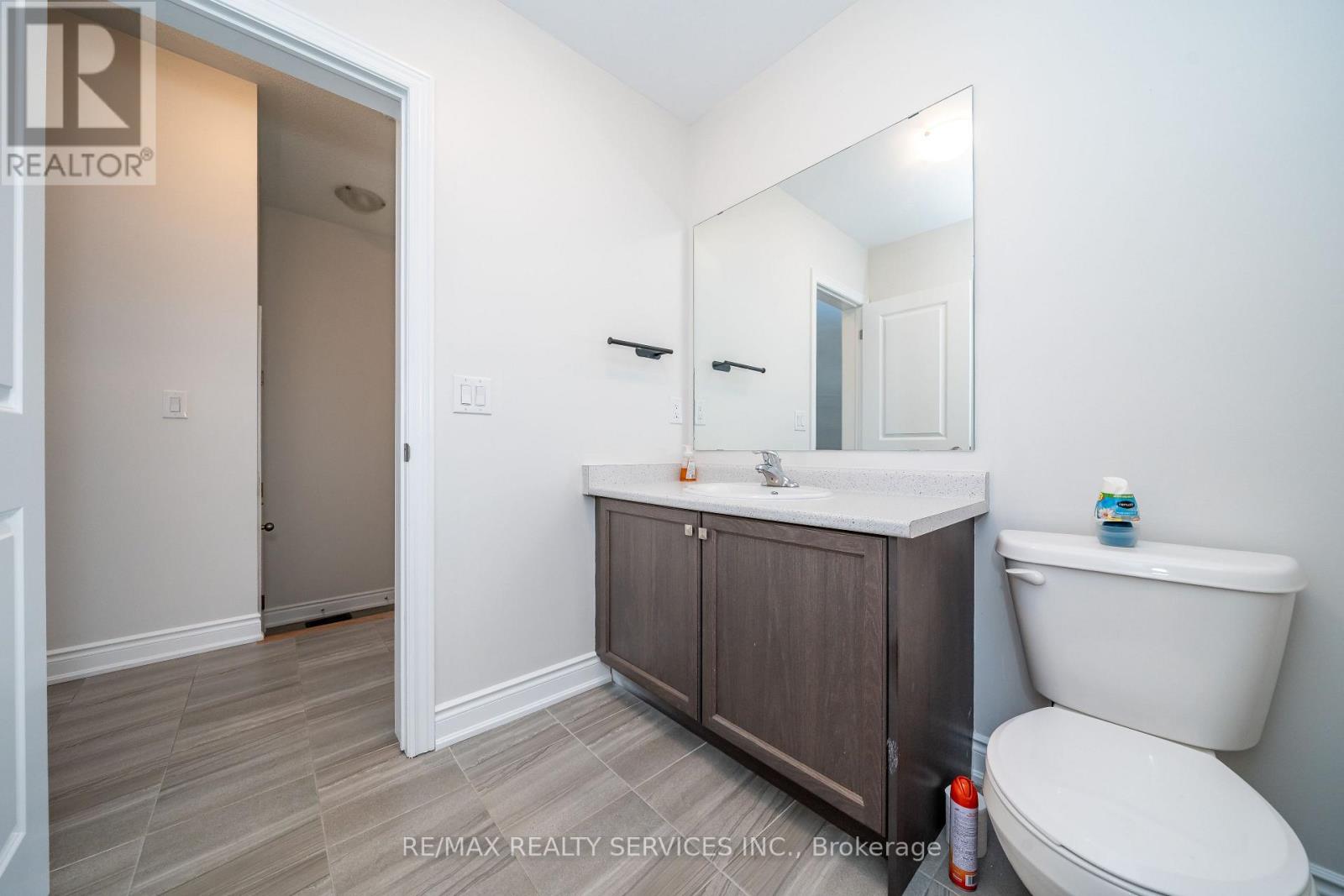 41 UNION BOULEVARD - 20