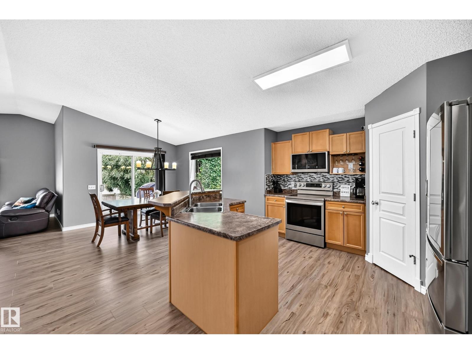312 GIBB CL NW - 9