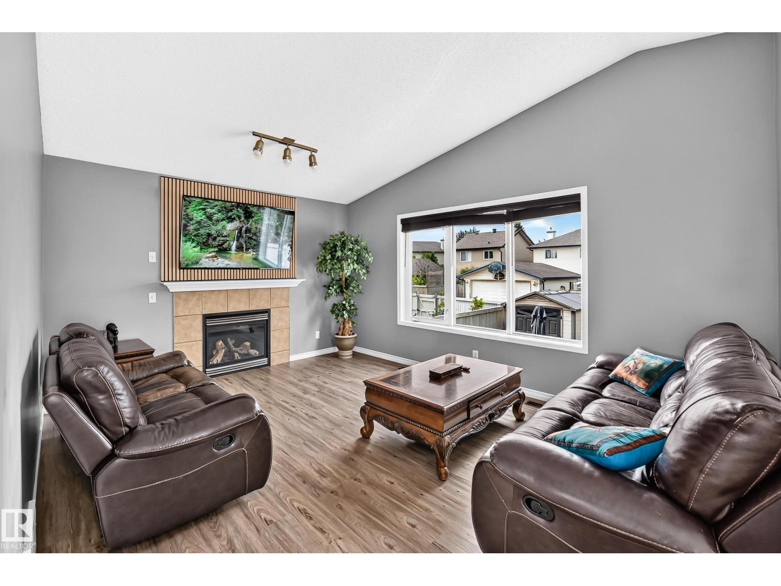 312 GIBB CL NW - 13