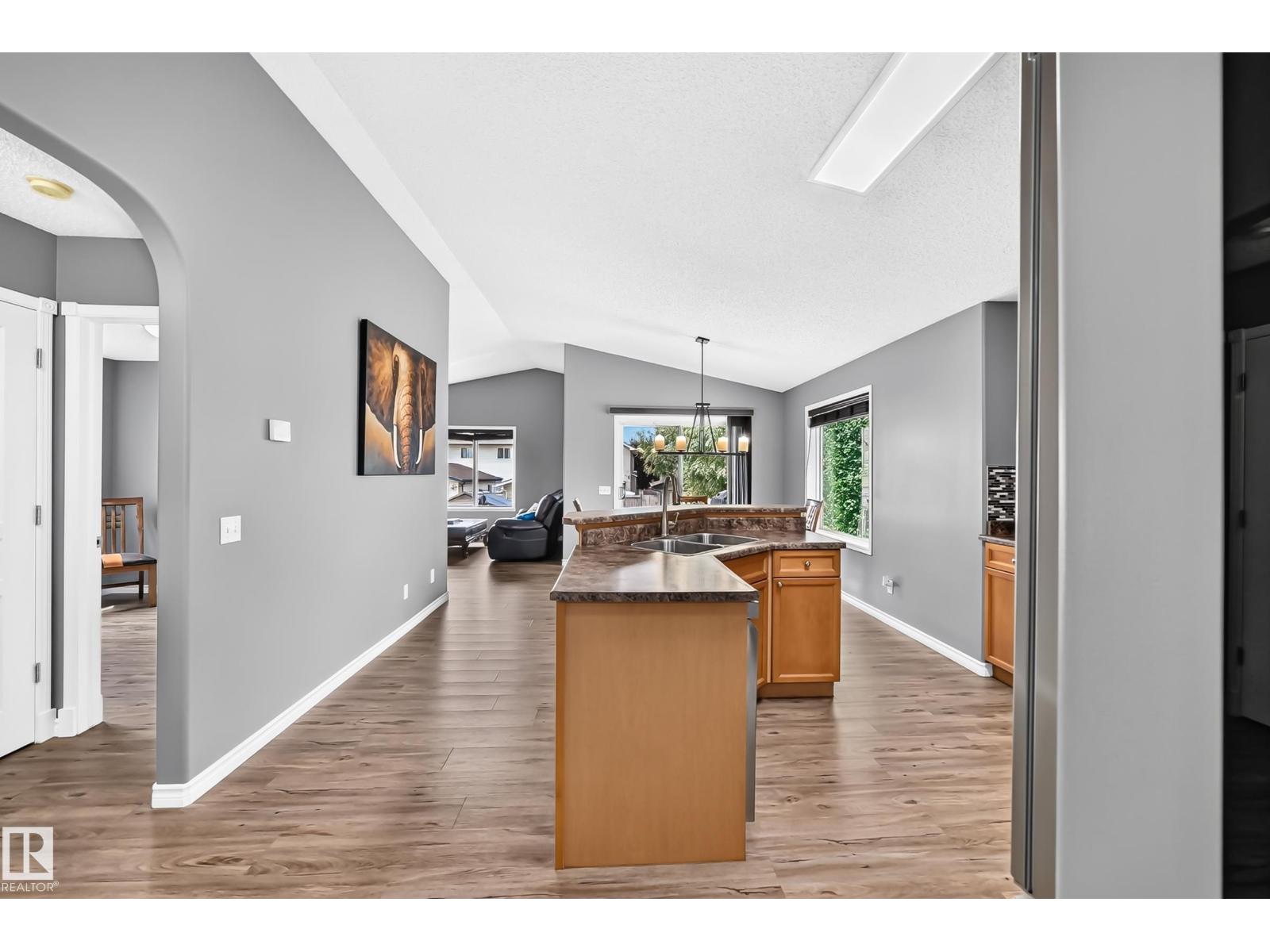 312 GIBB CL NW - 10
