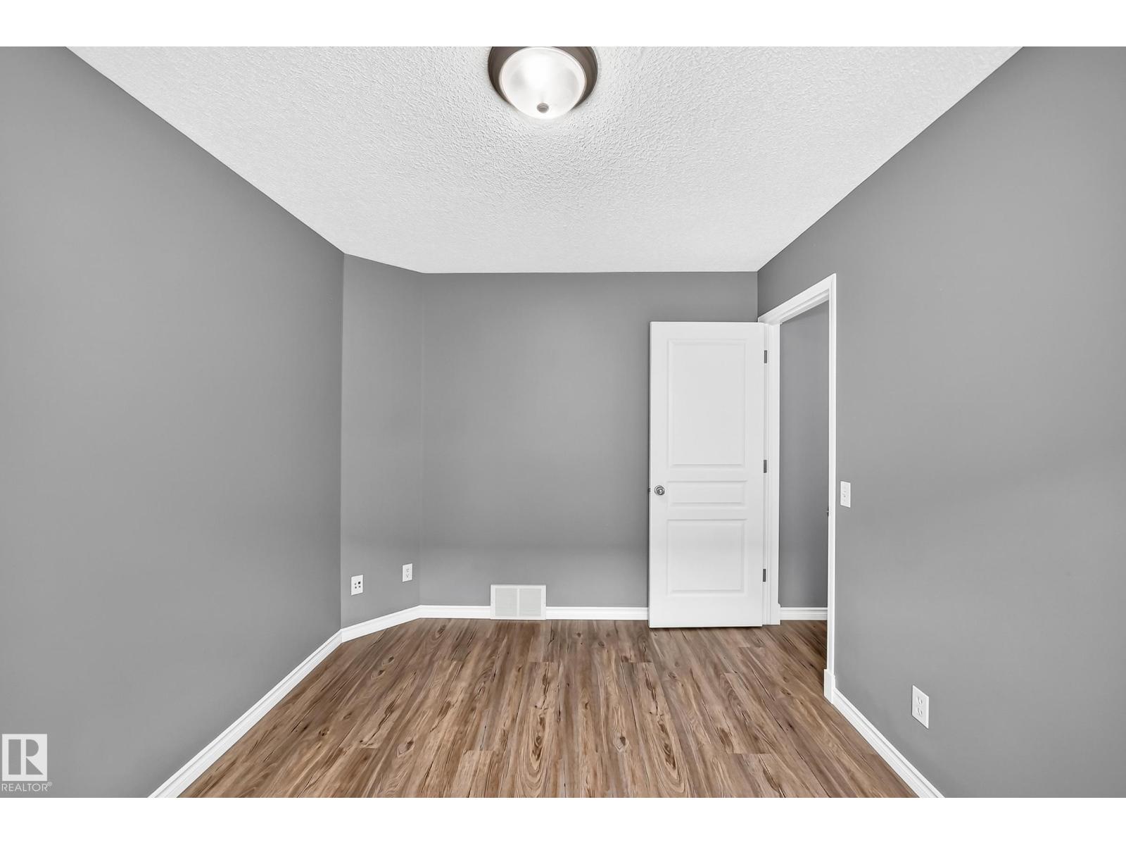 312 GIBB CL NW - 20