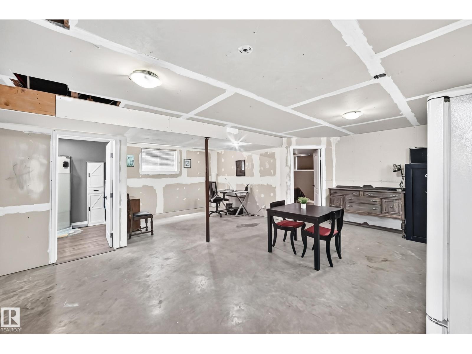 312 GIBB CL NW - 42