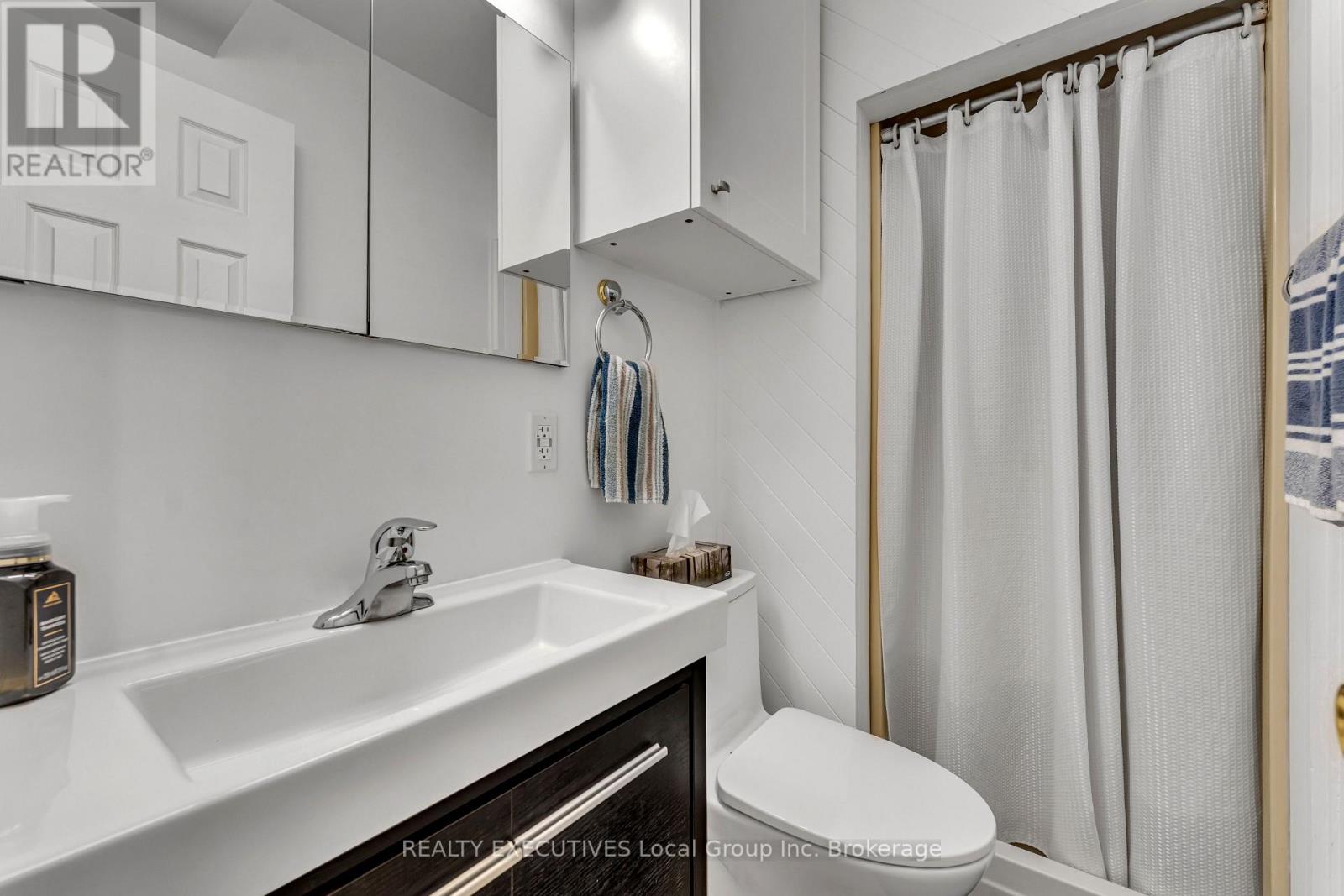 138 WASI FALLS ROAD - 16