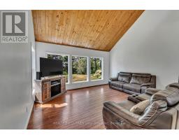 Foyer - 138 Wasi Falls Road, Callander, ON P0H1H0 Photo 9