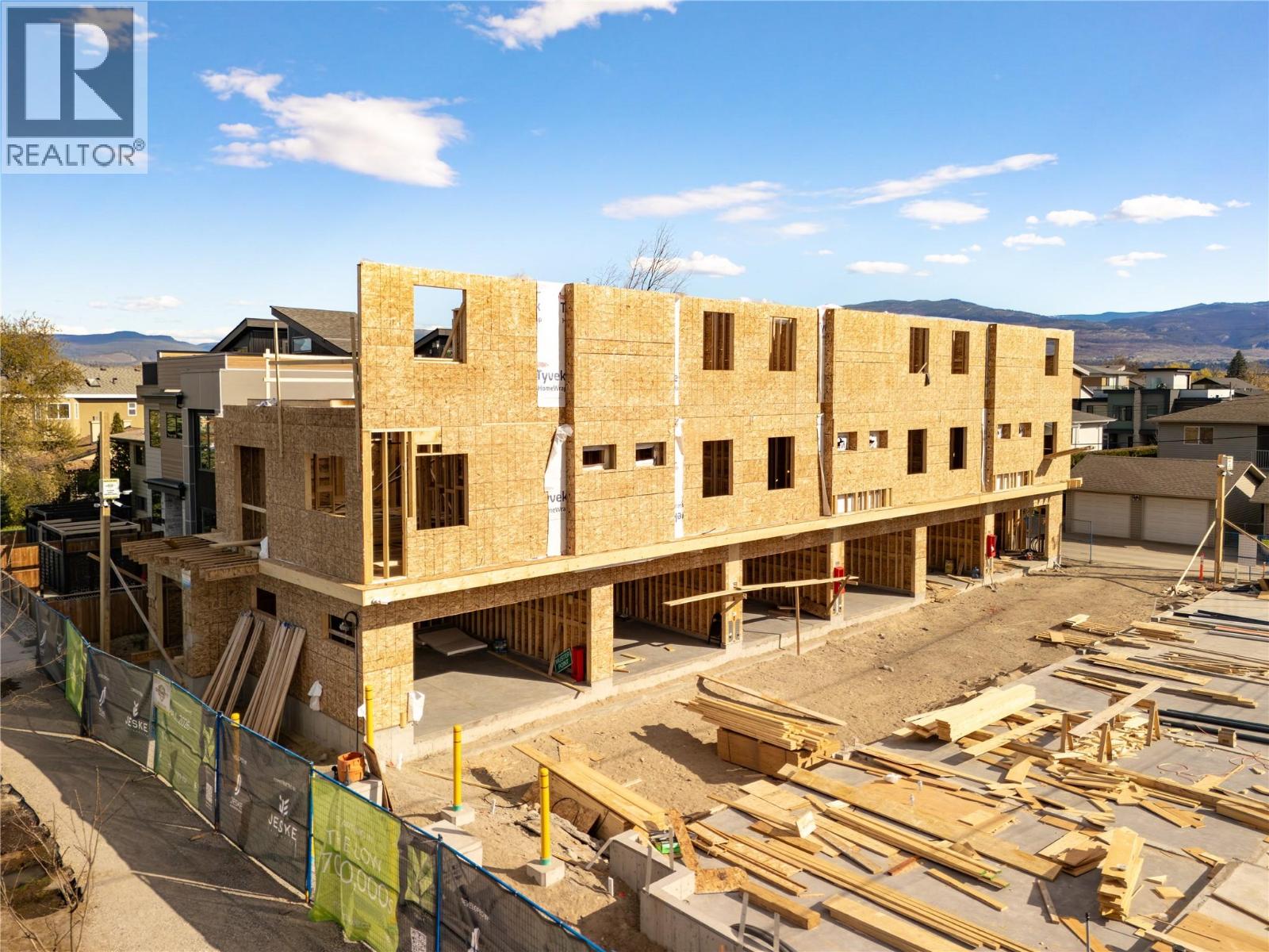 6 743 Morrison Avenue, Kelowna