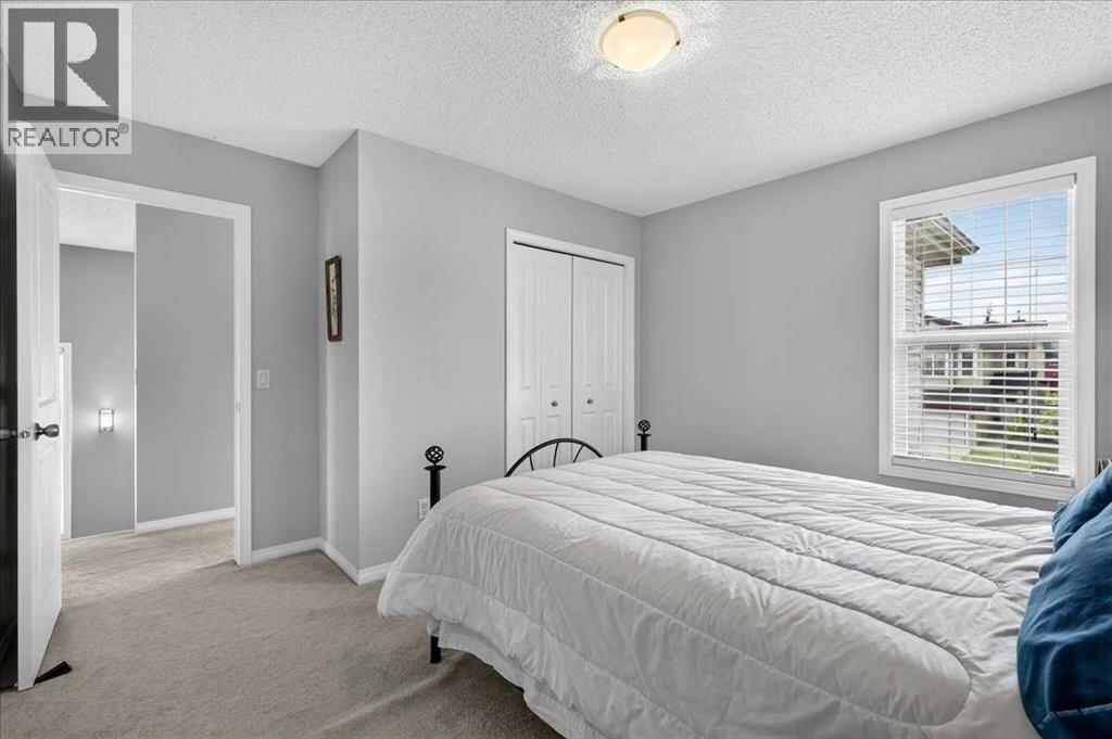 18 Copperstone Drive SE - 35