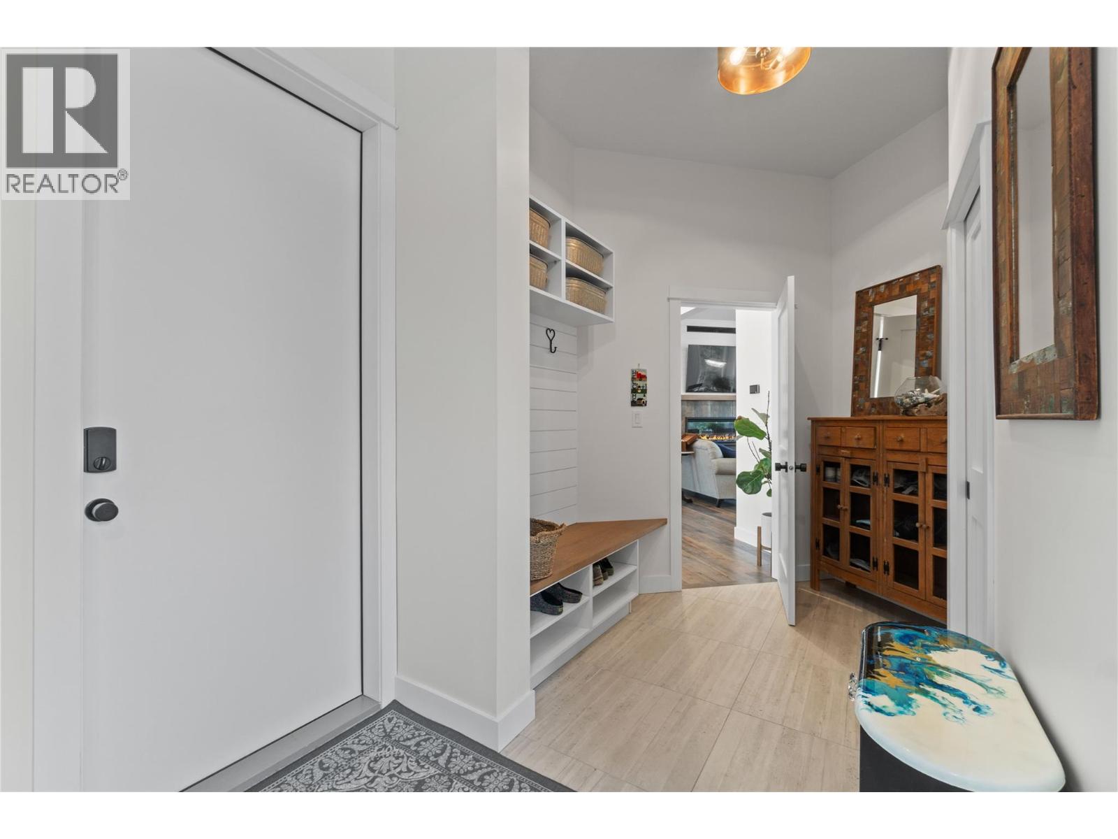  2538 Valley Place, Blind Bay