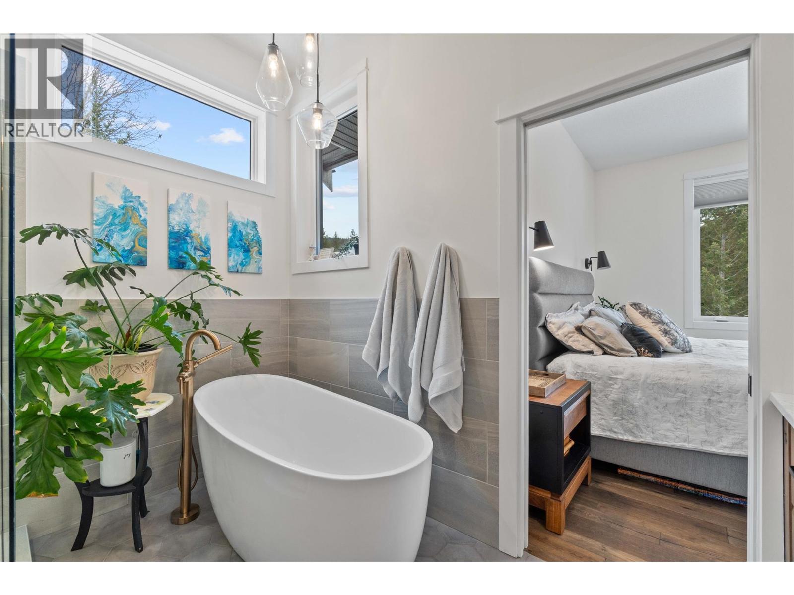  2538 Valley Place, Blind Bay