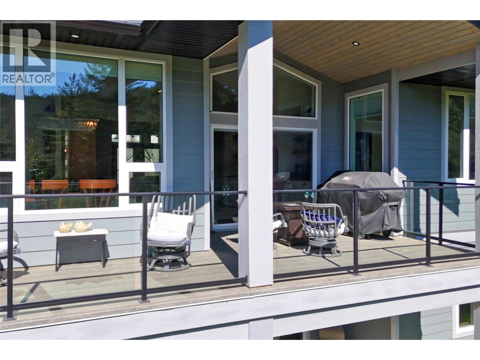  2538 Valley Place, Blind Bay