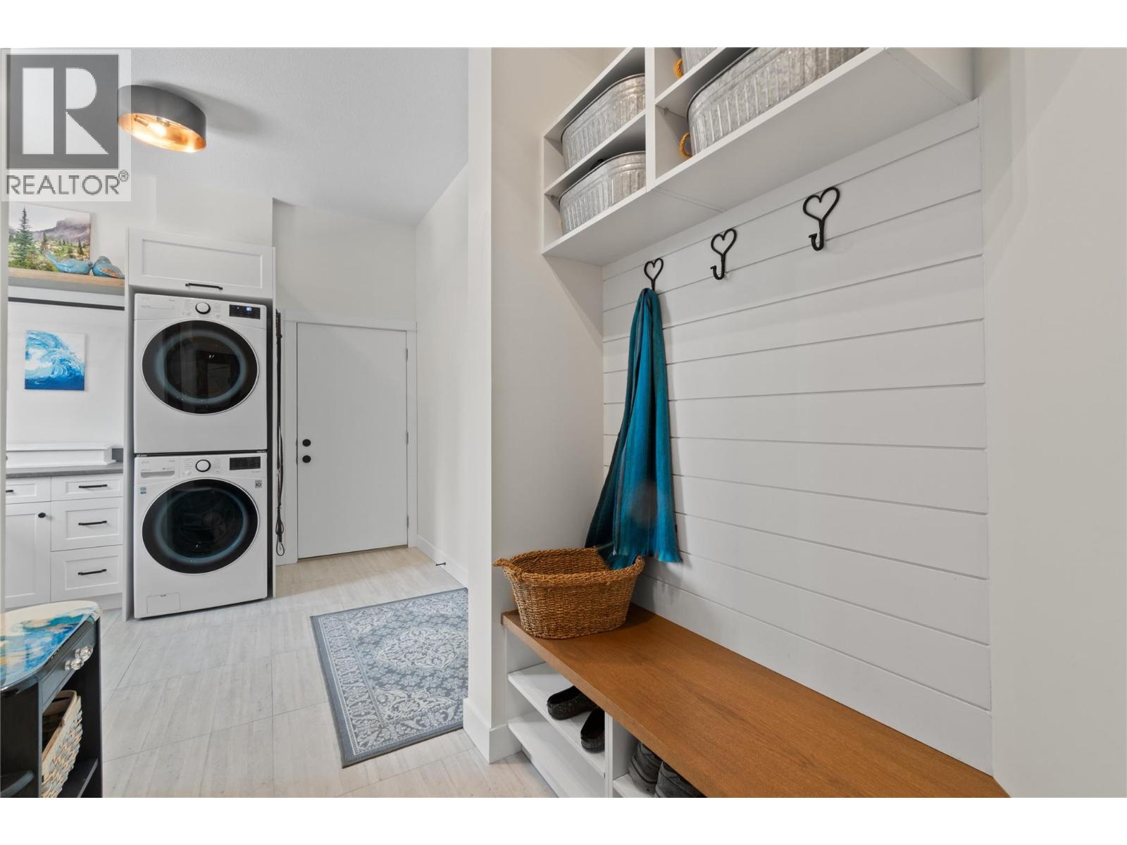  2538 Valley Place, Blind Bay