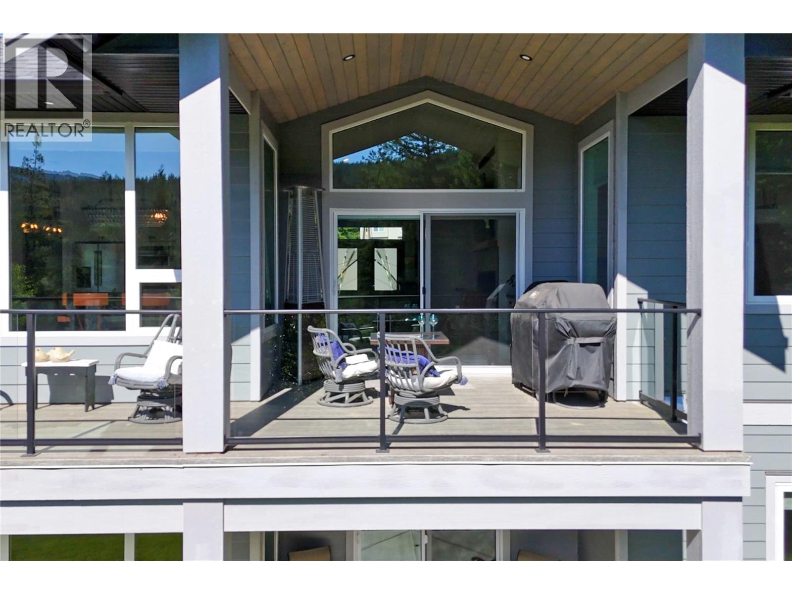  2538 Valley Place, Blind Bay