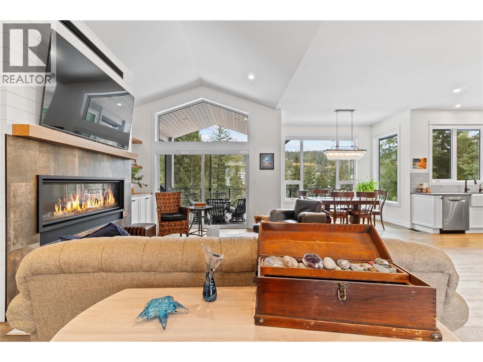  2538 Valley Place, Blind Bay