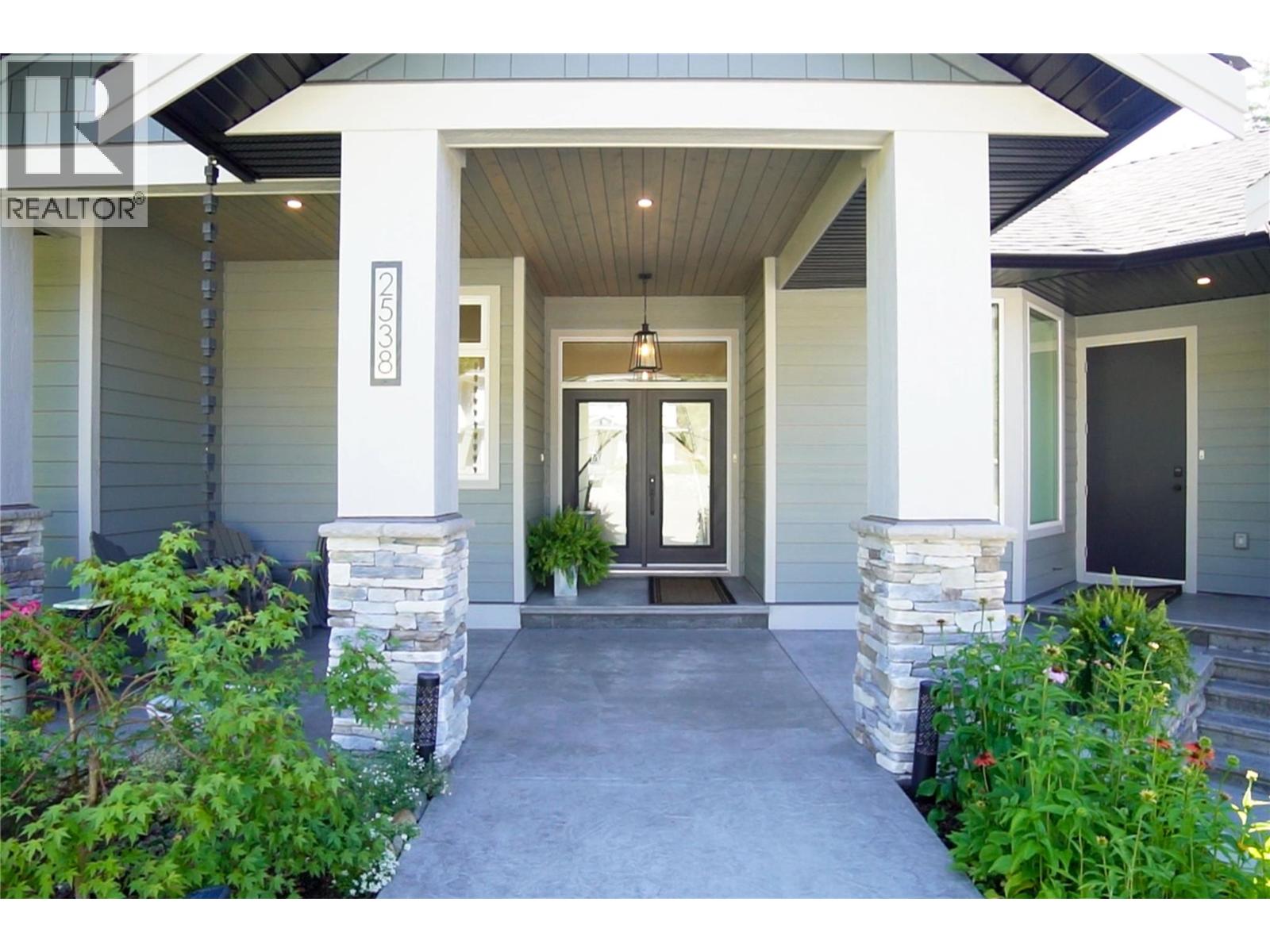 2538 Valley Place - 3