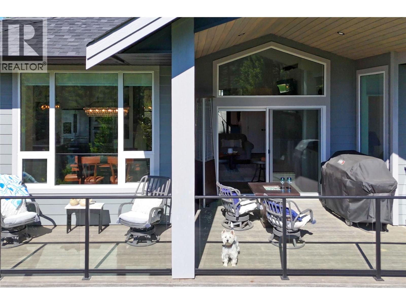  2538 Valley Place, Blind Bay