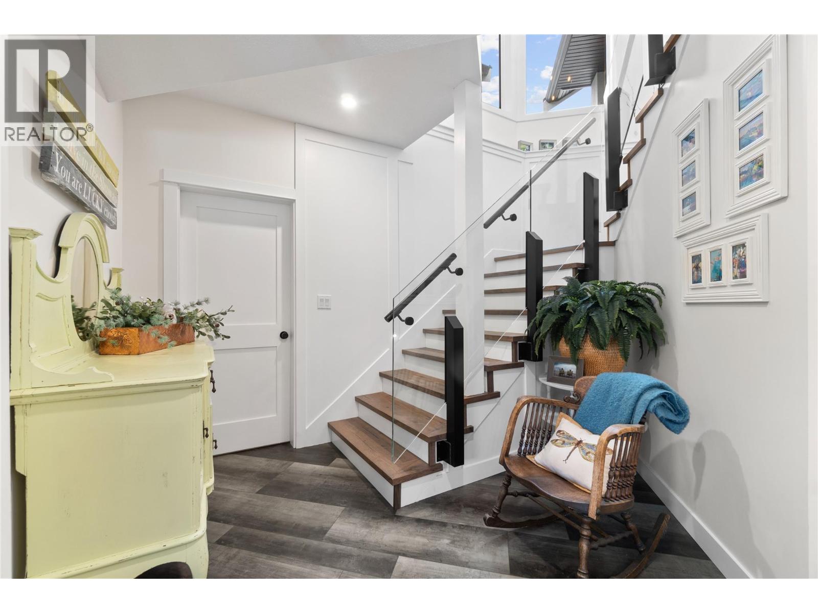  2538 Valley Place, Blind Bay