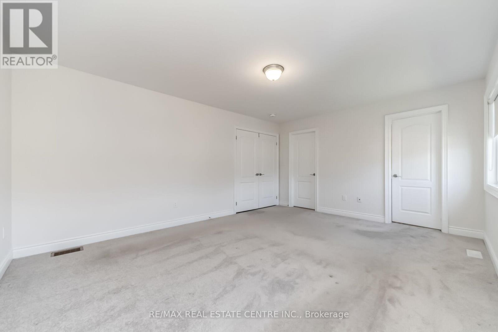 3 PRAIRIE CREEK CRESCENT - 24