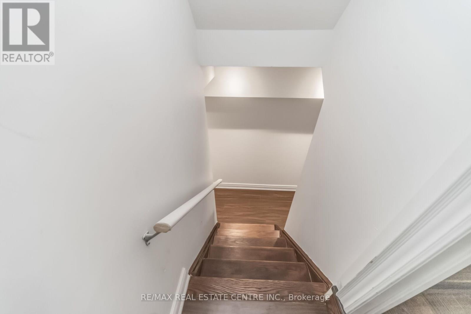 3 PRAIRIE CREEK CRESCENT - 37