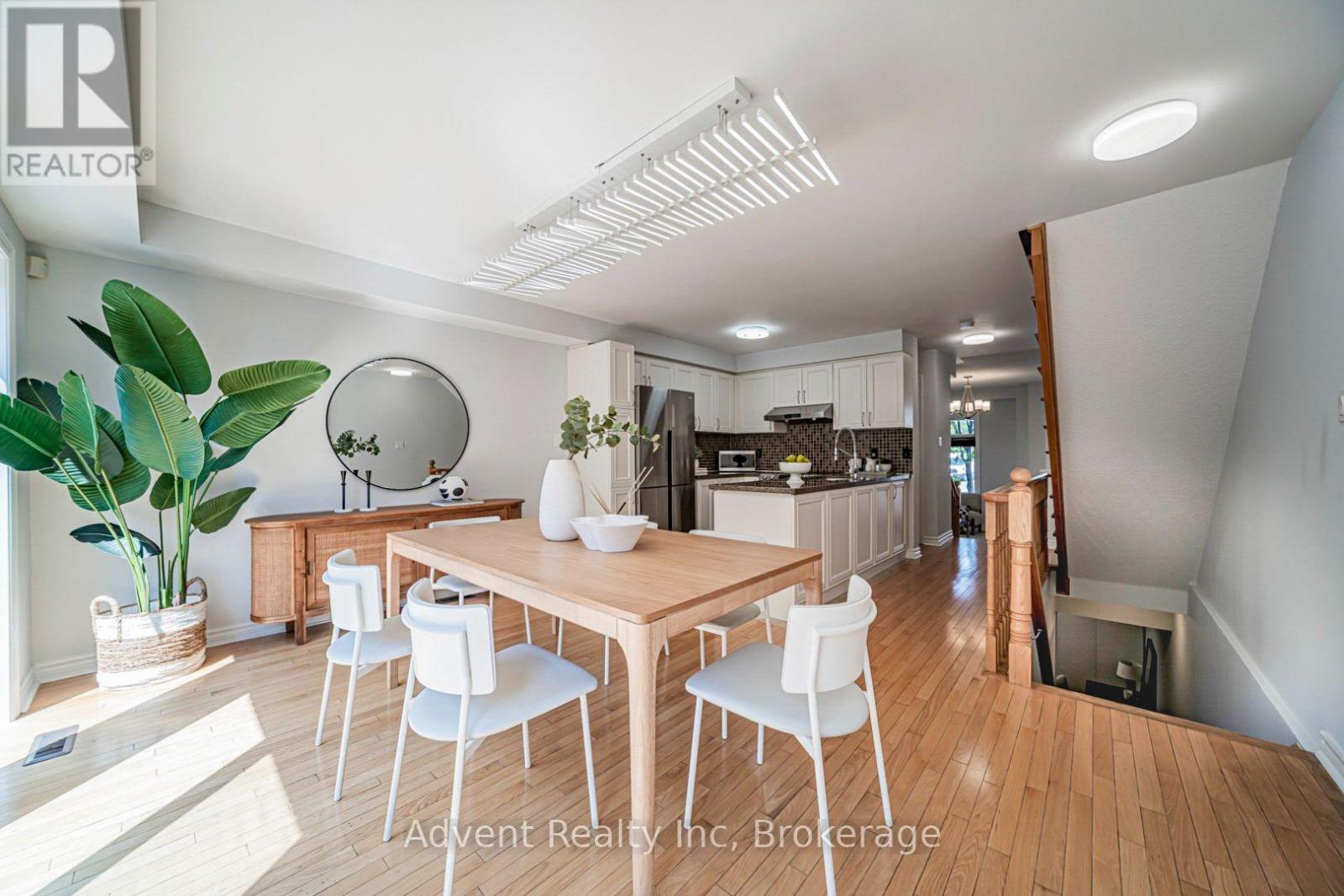 973 THE QUEENSWAY - Image 13