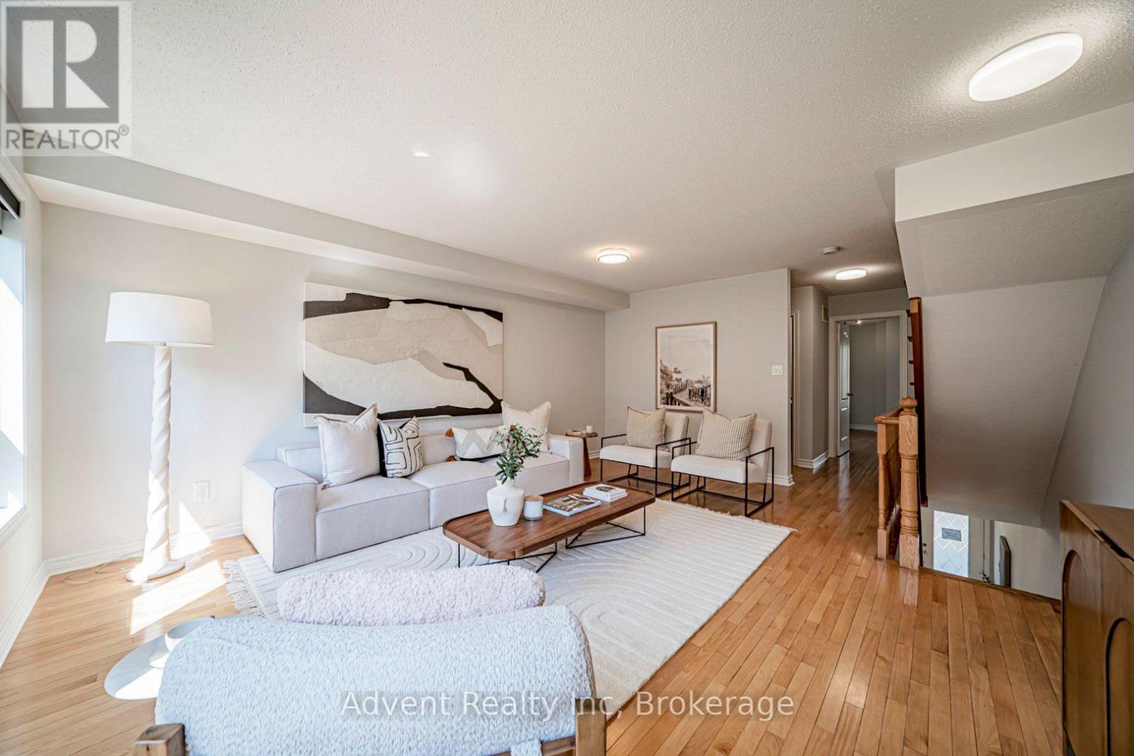 973 THE QUEENSWAY - Image 18
