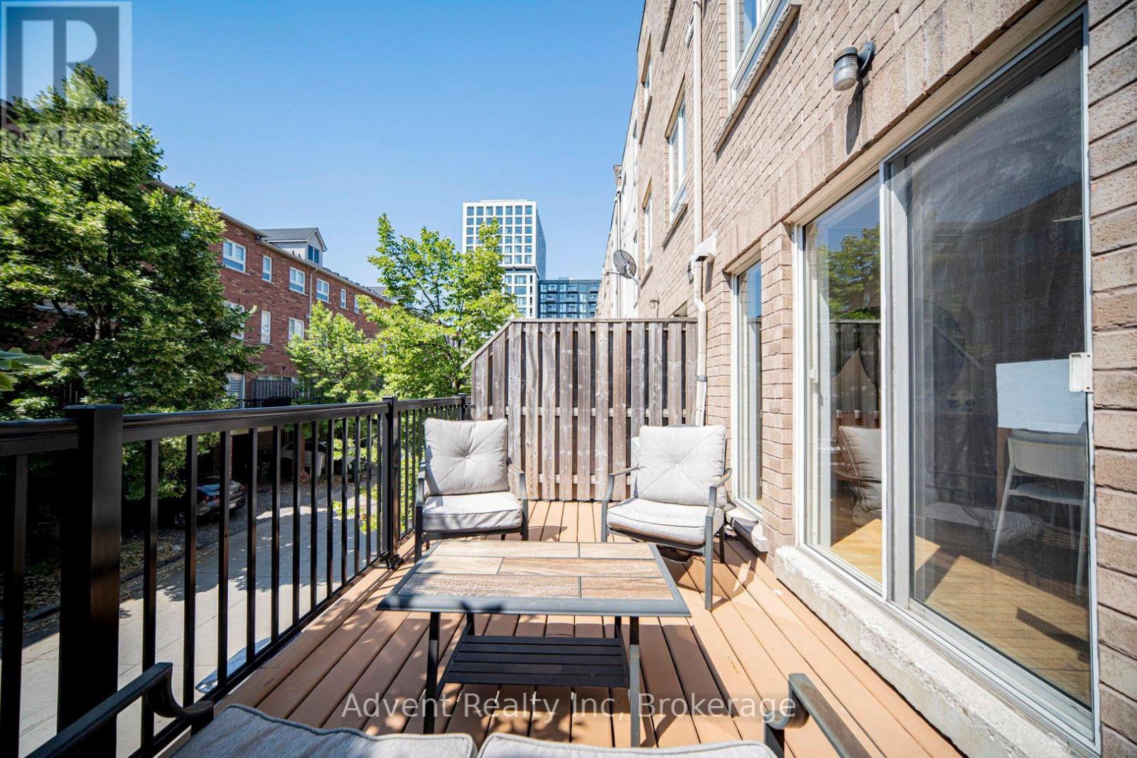 973 THE QUEENSWAY - Image 23