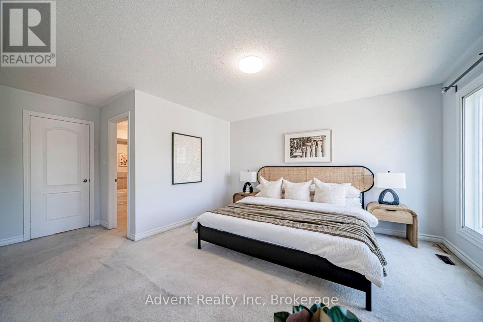 973 THE QUEENSWAY - Image 31