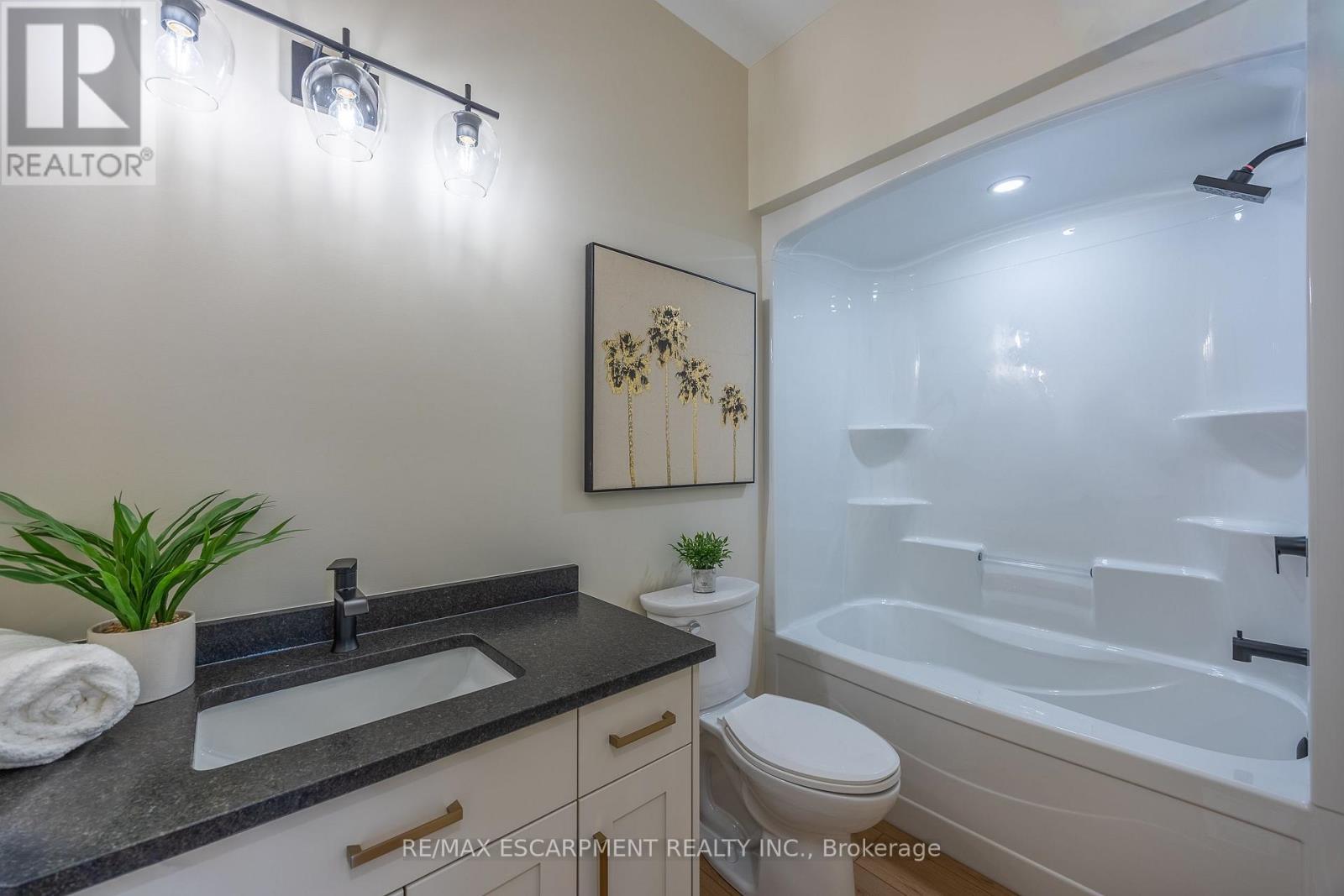 88 CRADDOCK BOULEVARD - 6