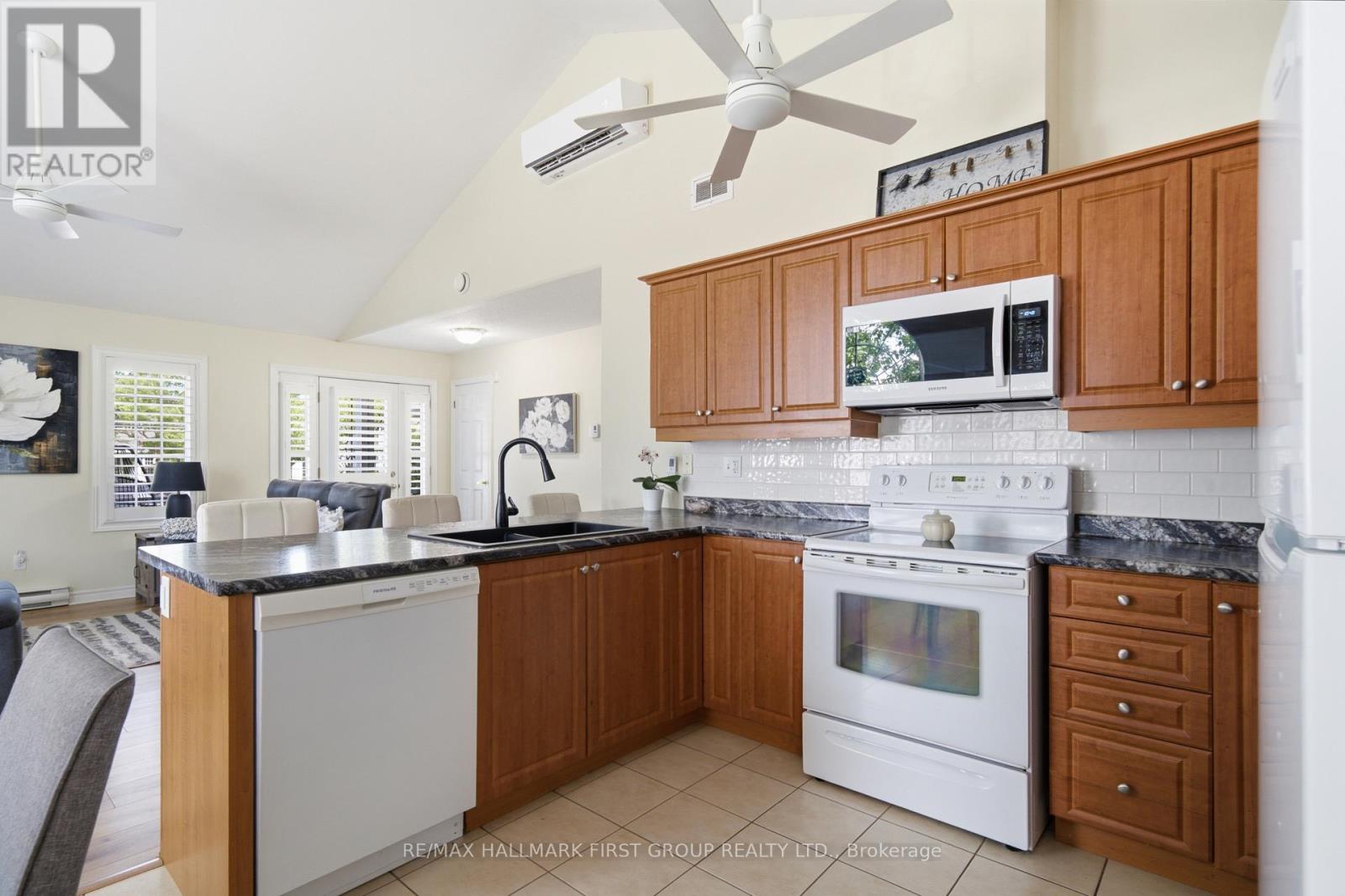 #404 325 DENSMORE ROAD - 15