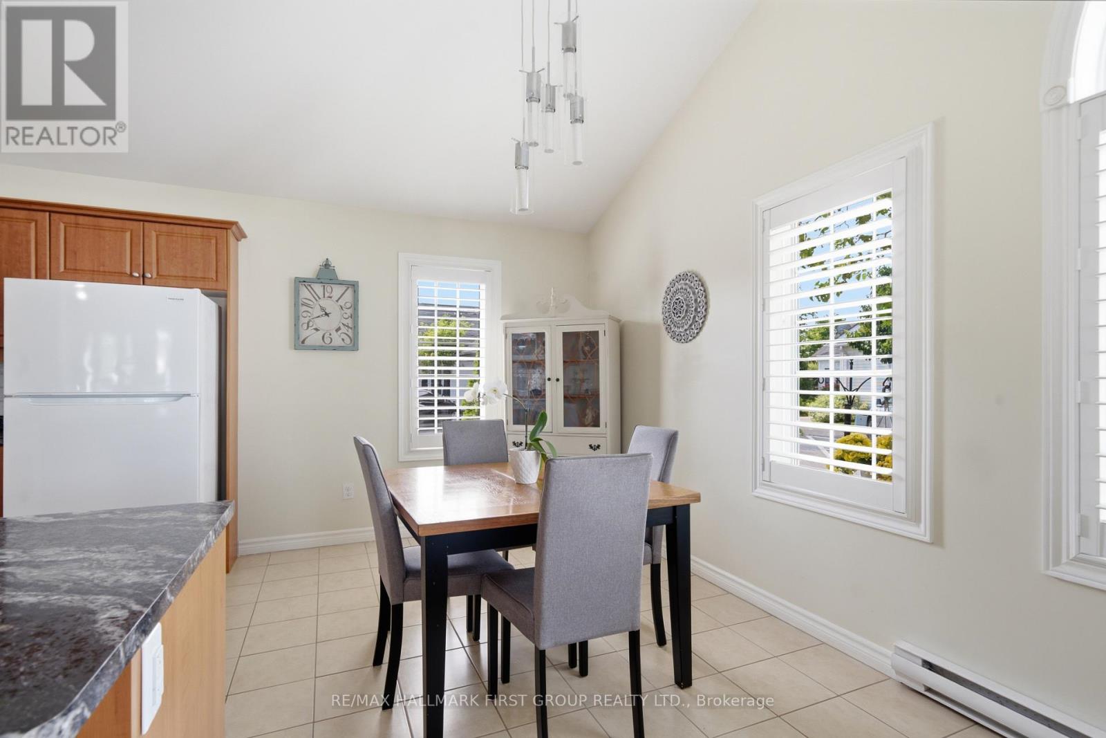 #404 325 DENSMORE ROAD - 16