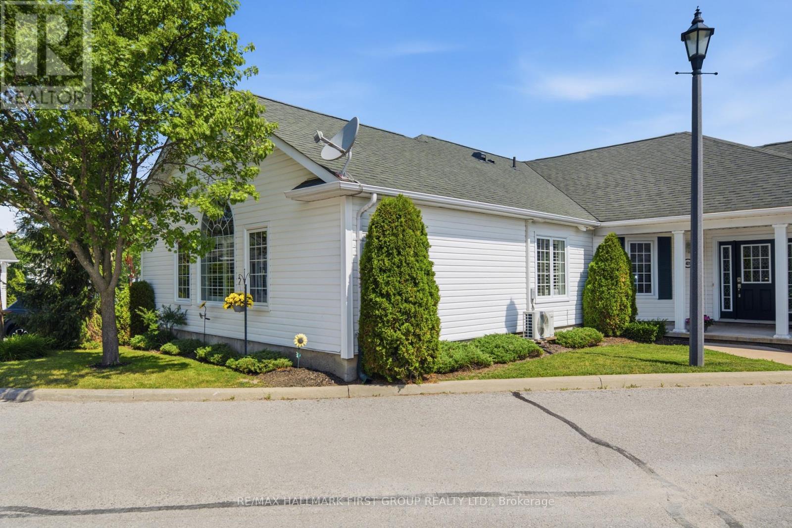 #404 325 DENSMORE ROAD - 29