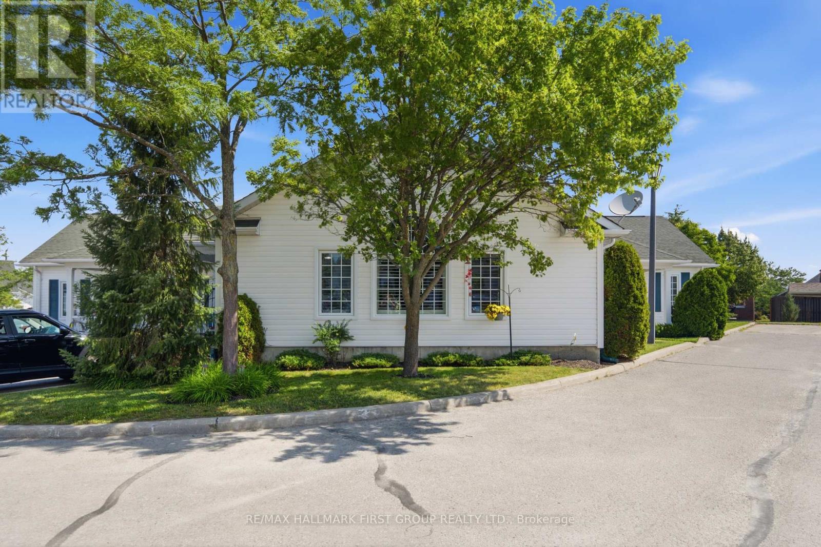 #404 325 DENSMORE ROAD - 30