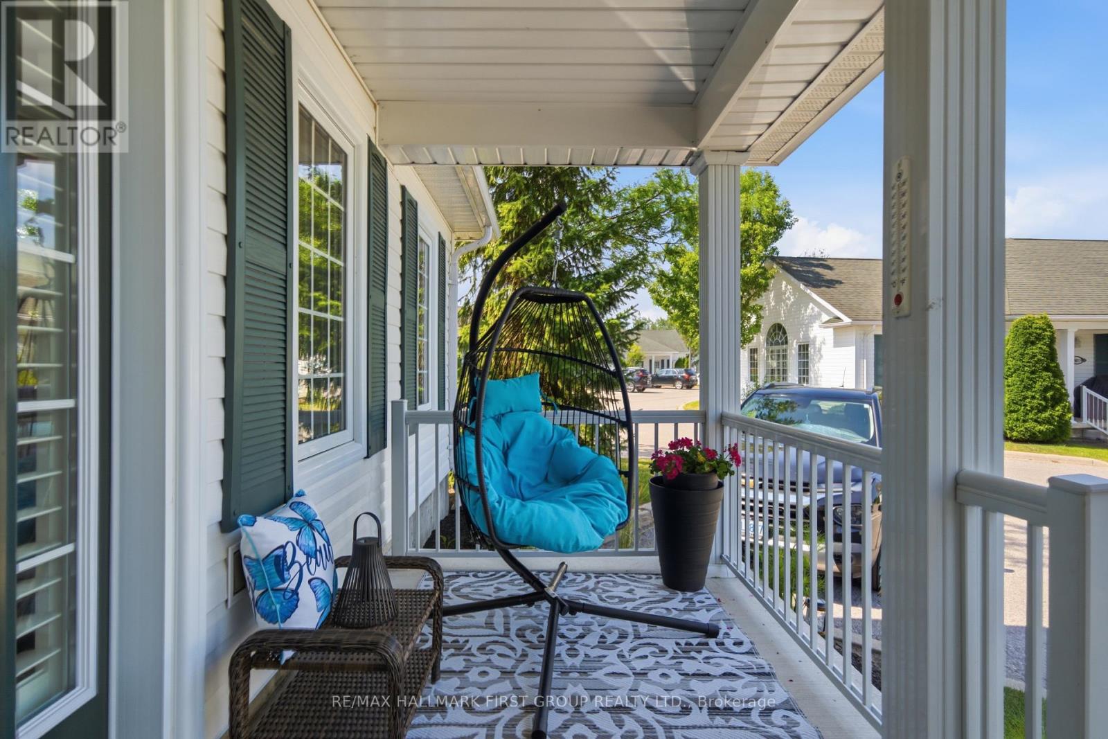 #404 325 DENSMORE ROAD - 4