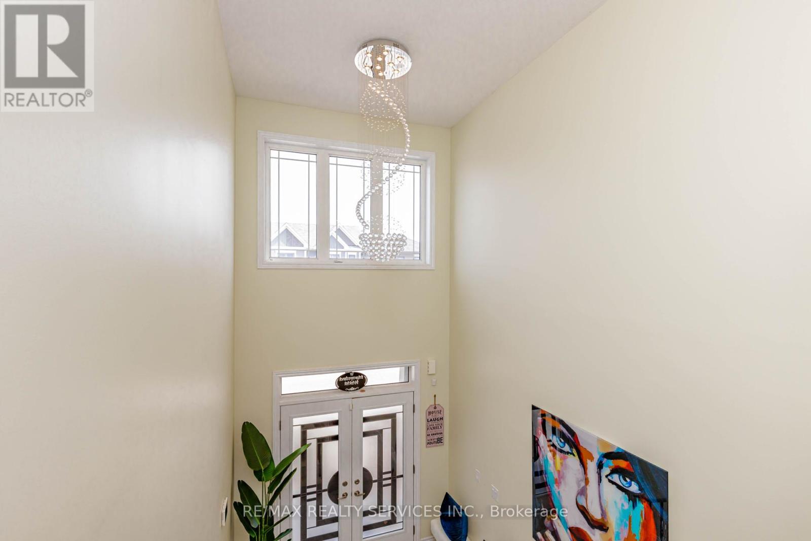 67 MALCOLM CRESCENT - 23