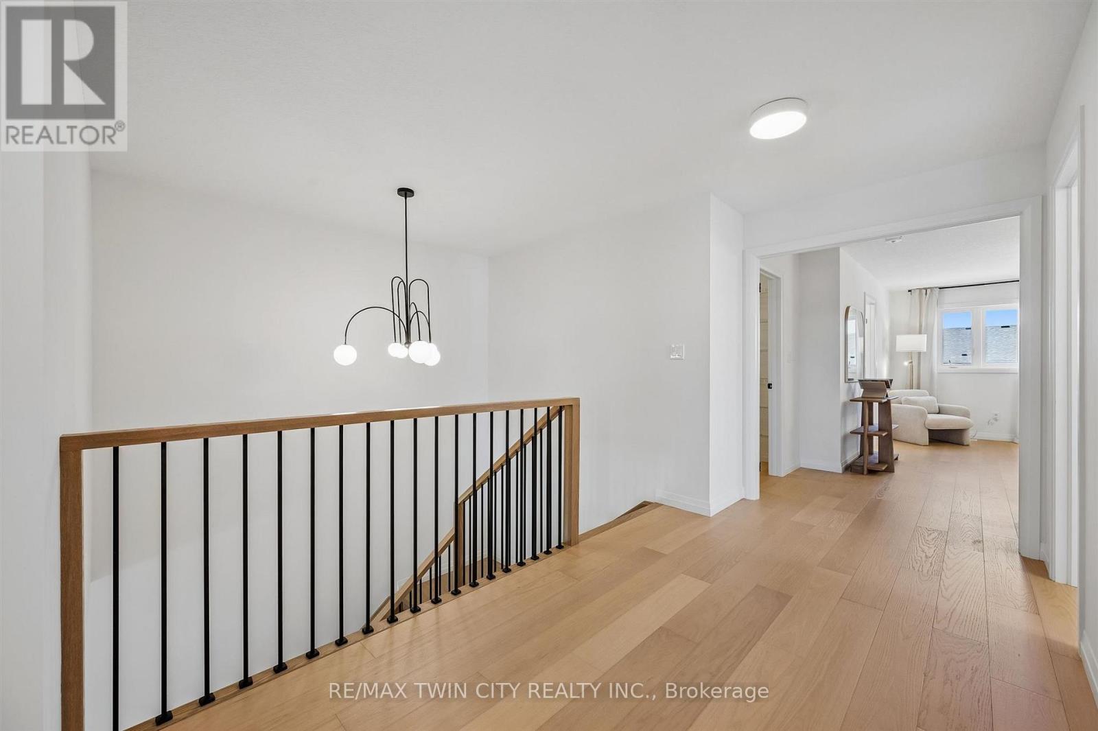 1681 DUNKIRK AVENUE - 21
