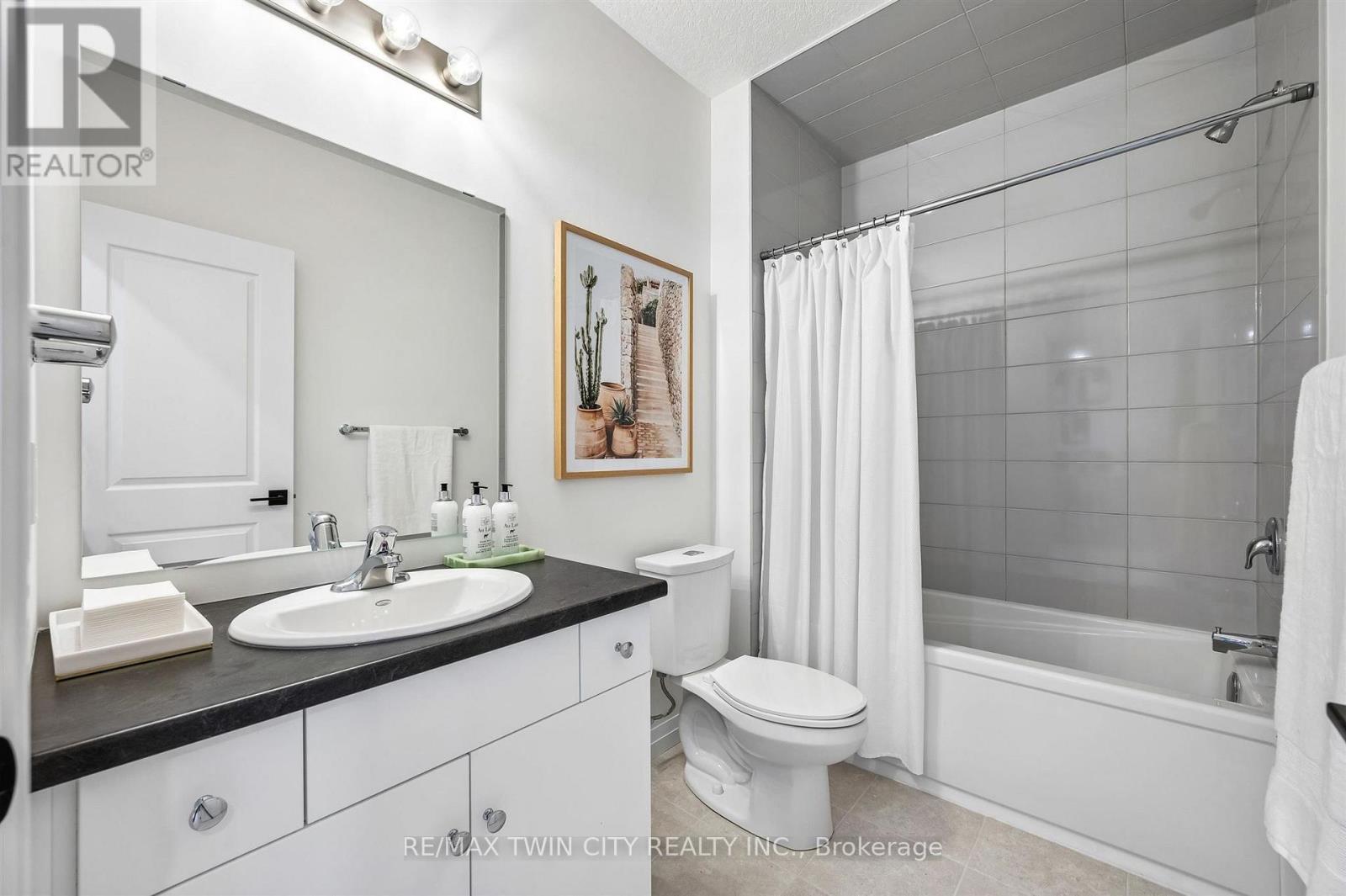 1681 DUNKIRK AVENUE - 37