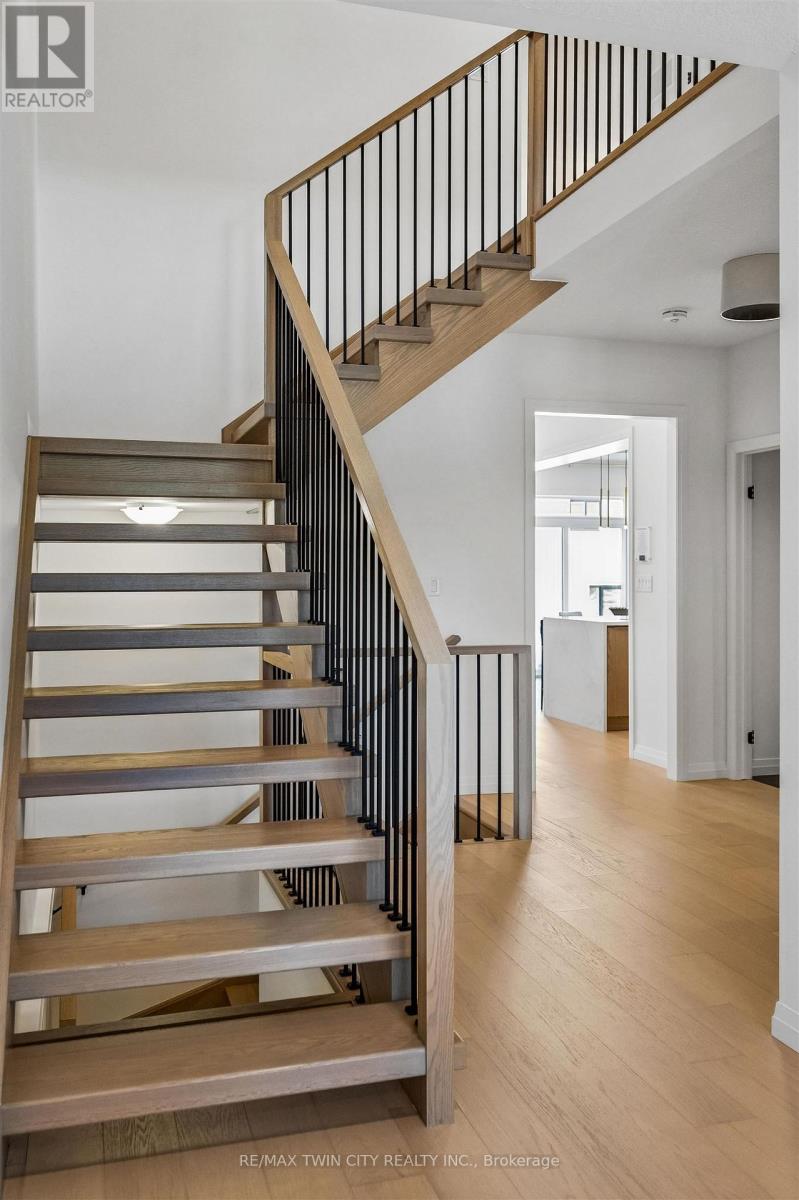 1681 DUNKIRK AVENUE - 38