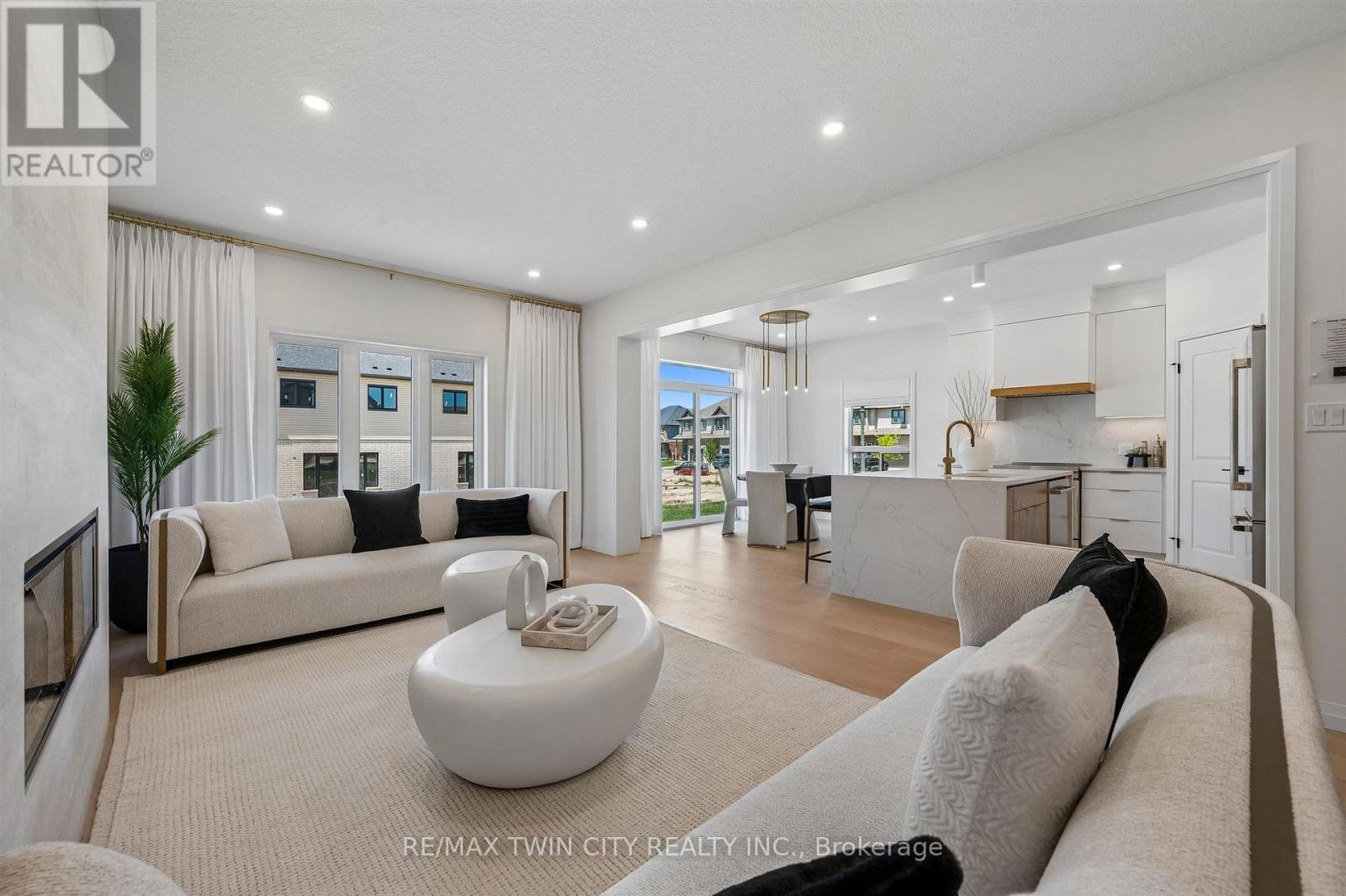 1681 DUNKIRK AVENUE - 9