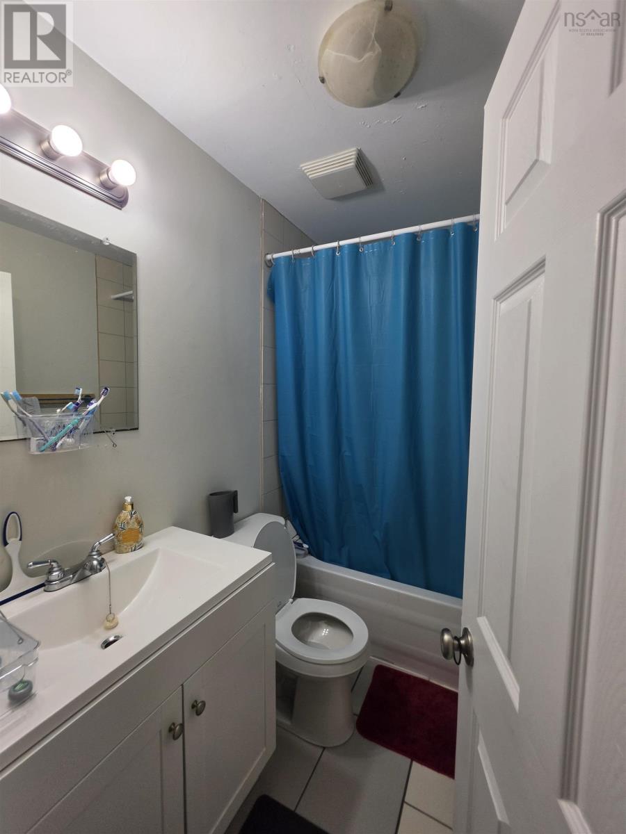 181 Evans Avenue - 14