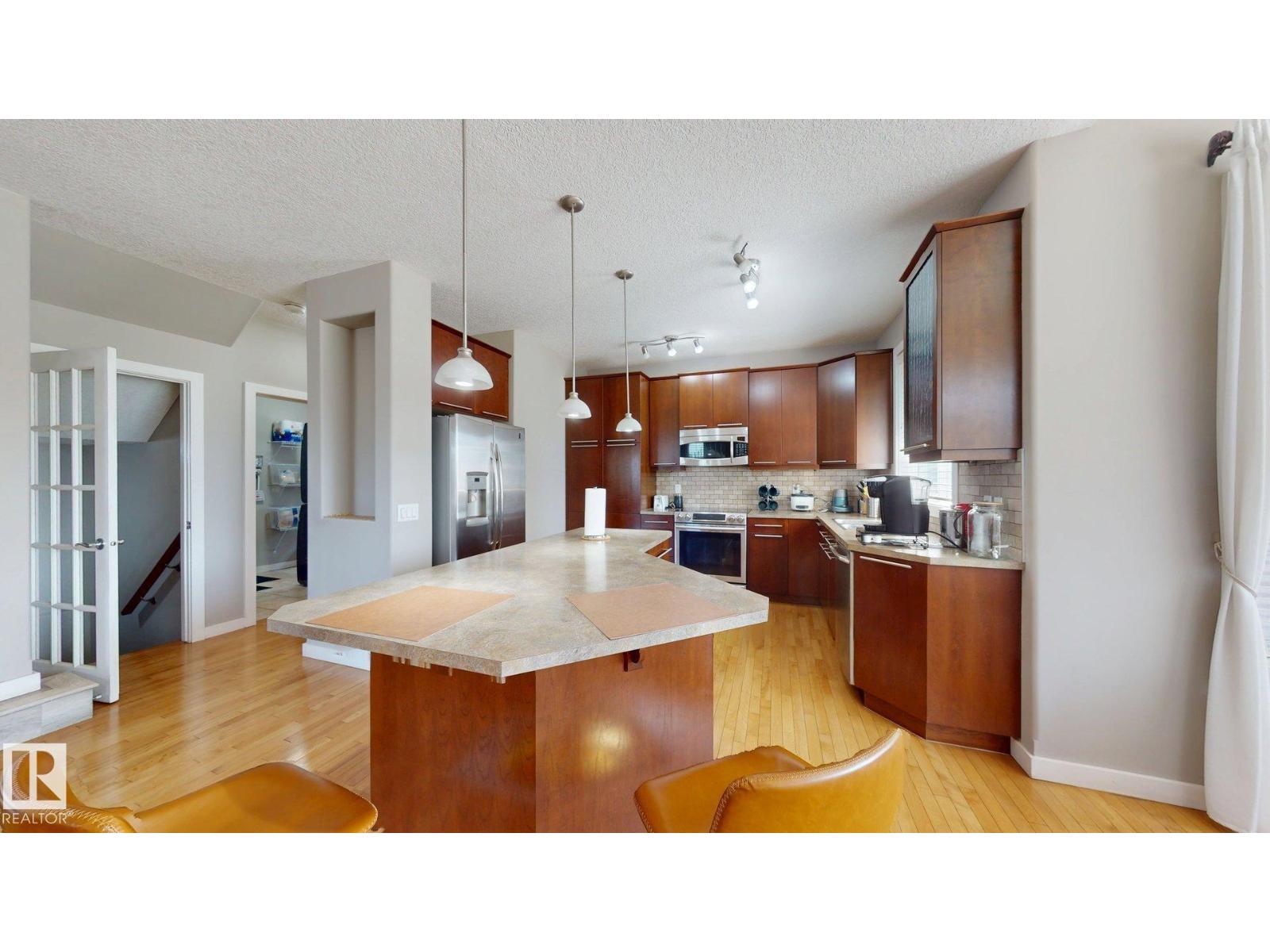 335 62 ST SW - 10
