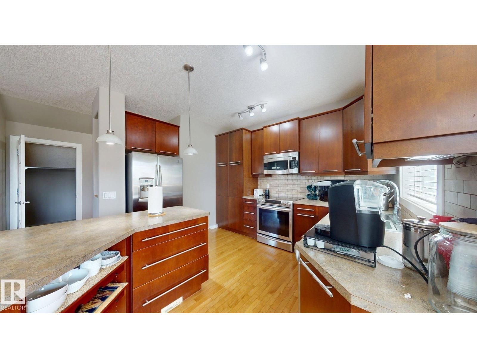 335 62 ST SW - 14