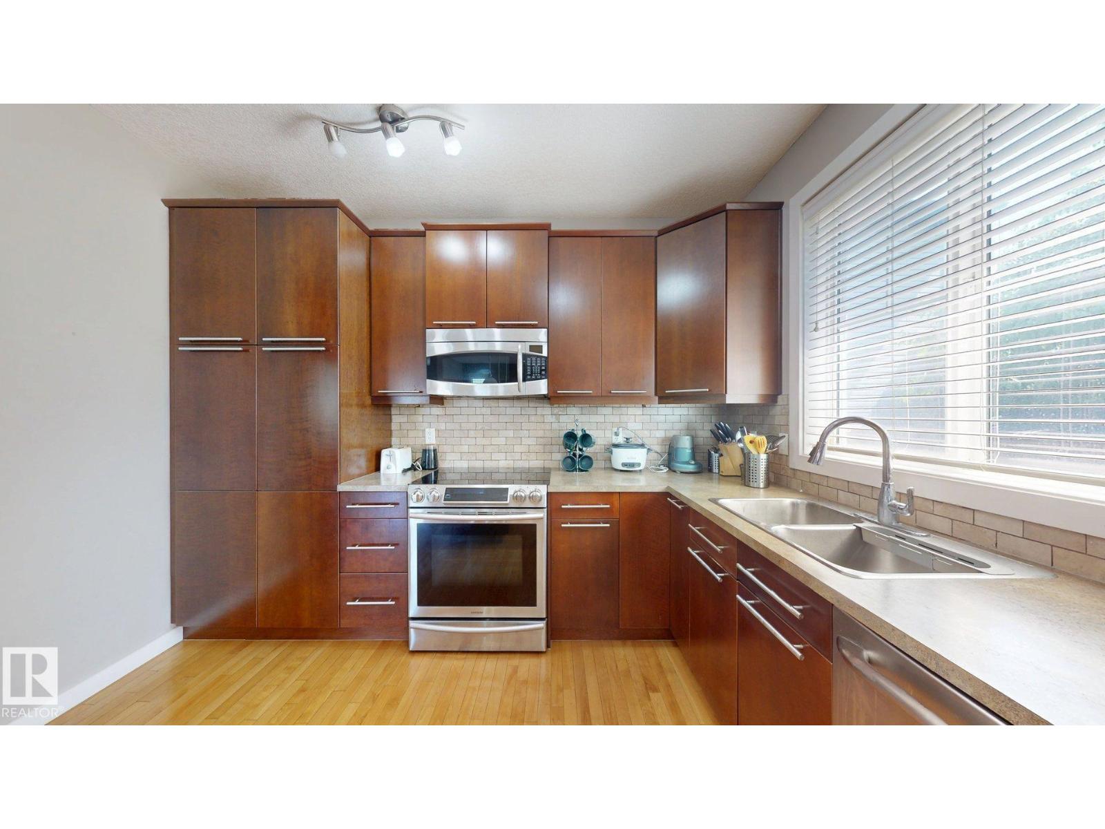 335 62 ST SW - 16