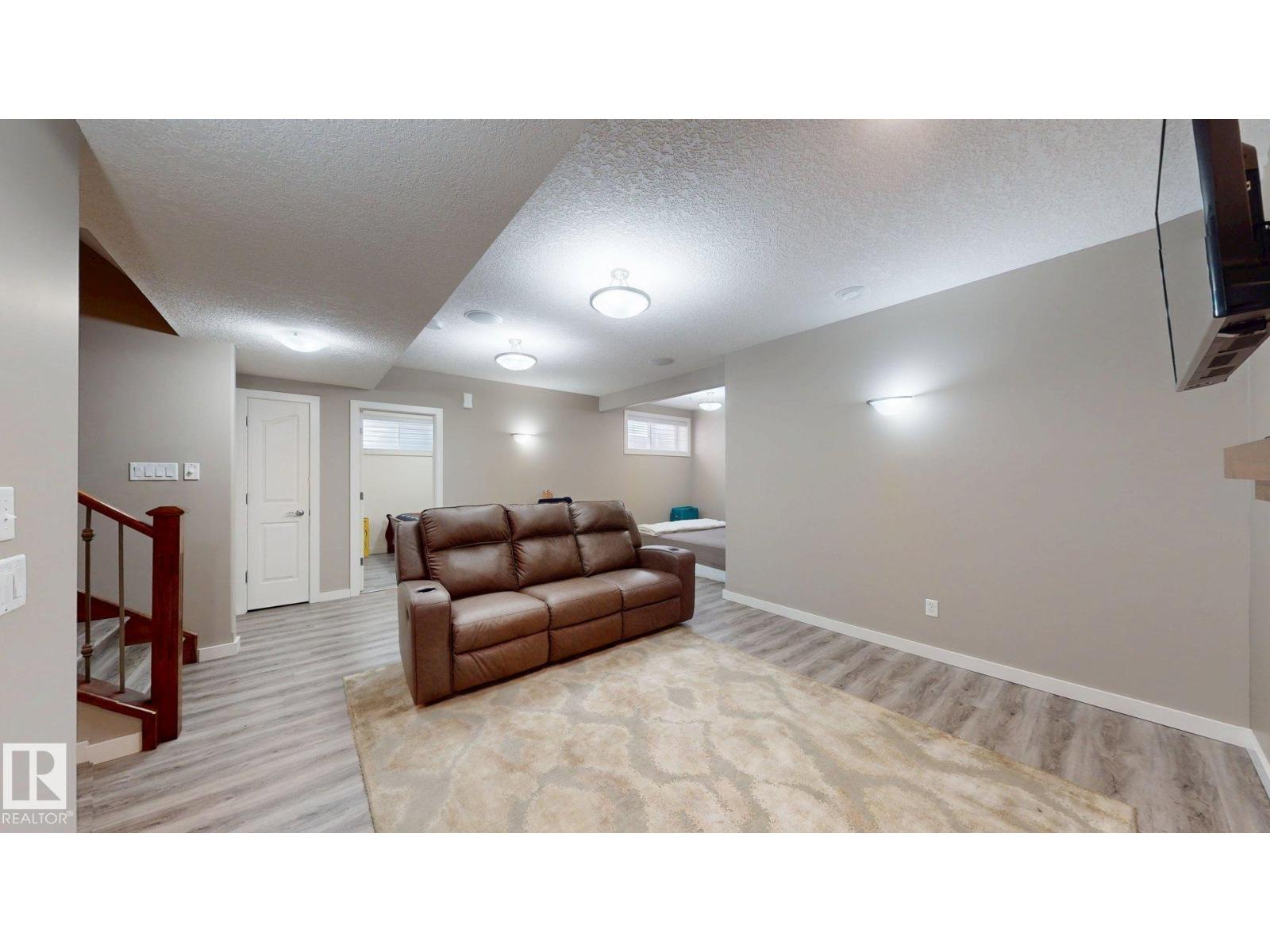 335 62 ST SW - 52