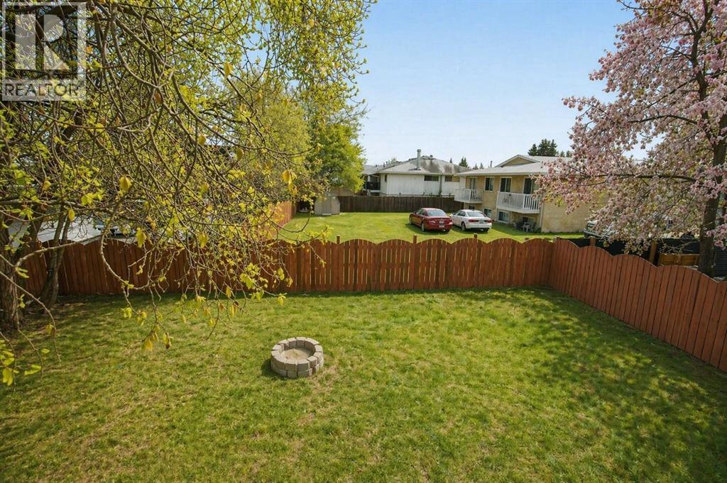 4721 46 Street - 4