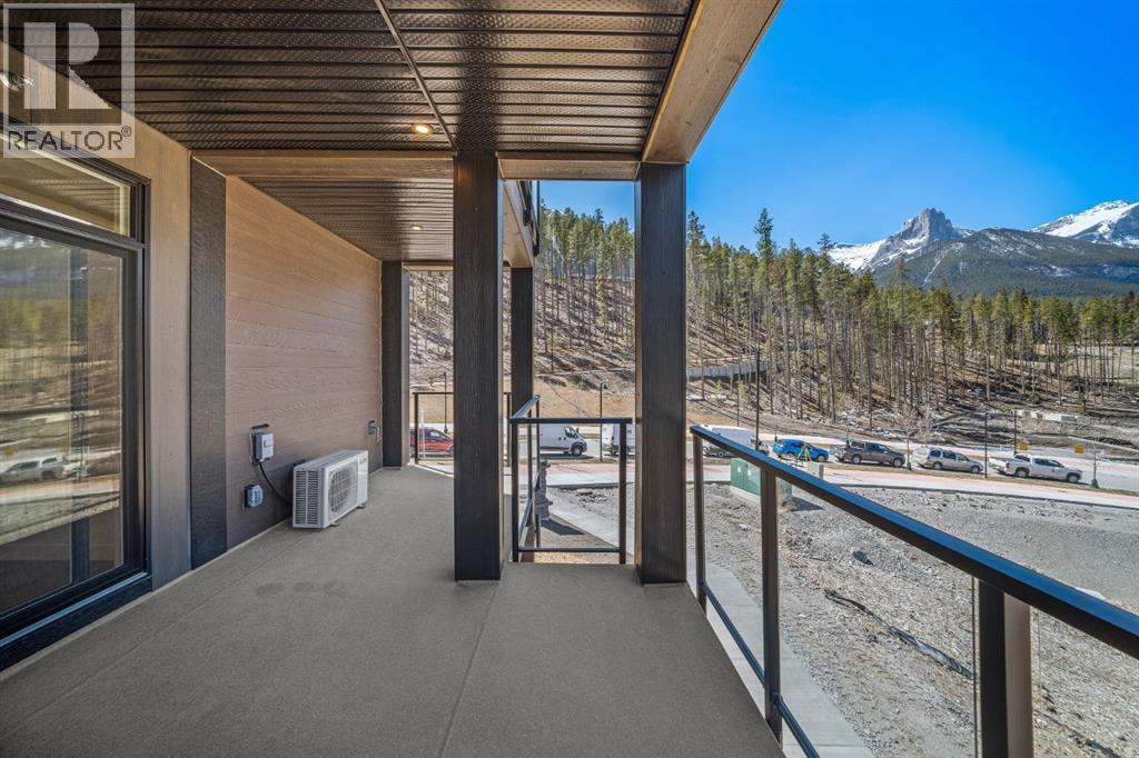 #205 10 Cascade Ridge - 17