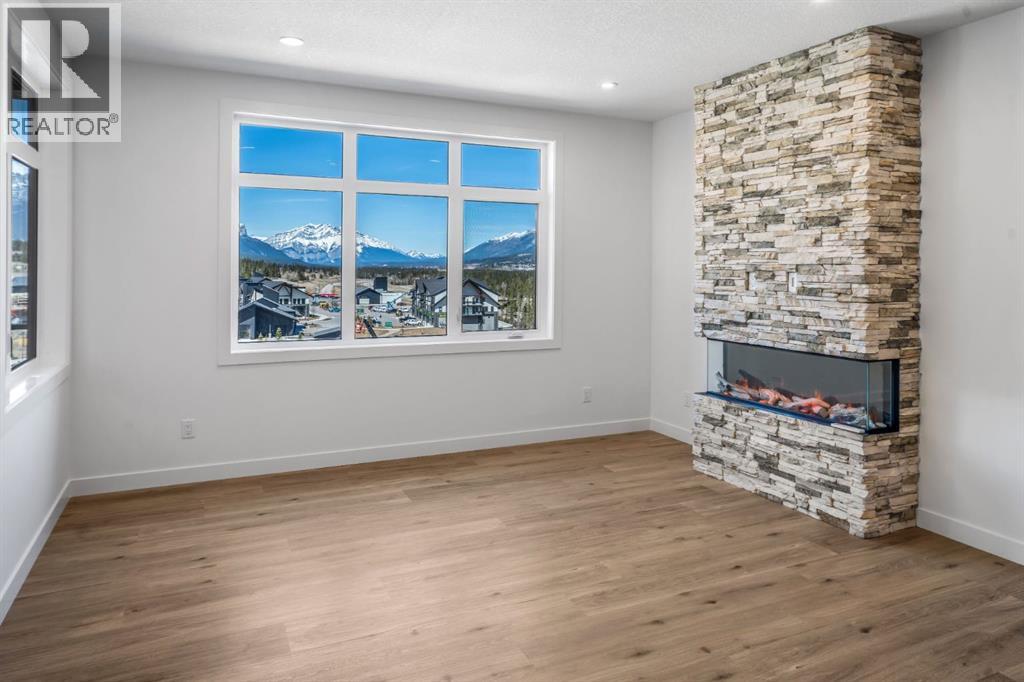 #205 10 Cascade Ridge - 13
