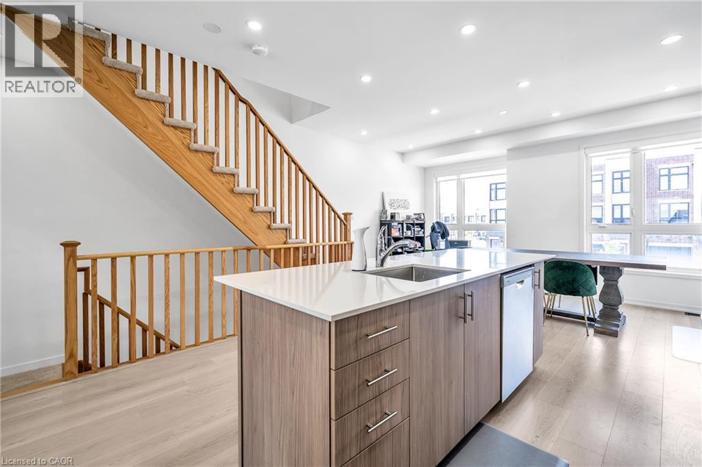 31 PEGLER Street - 19