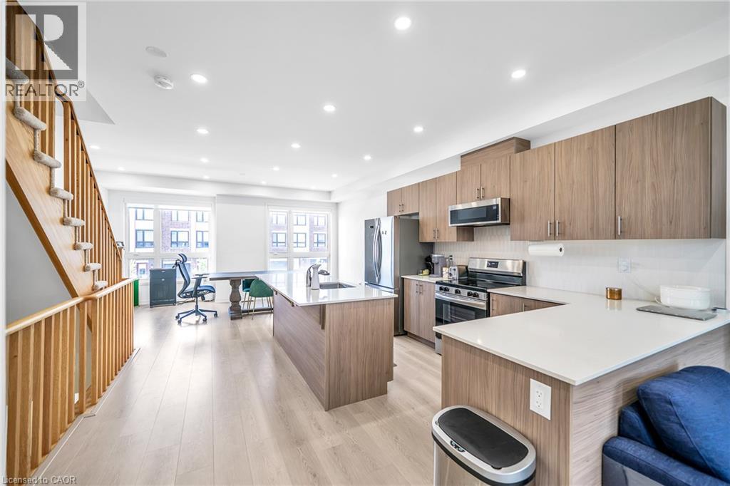 31 PEGLER Street - 25