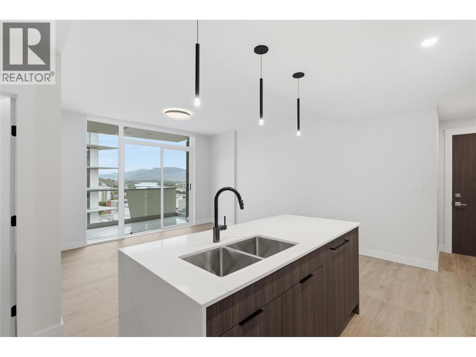 #1307 460 Nicola Street - 5