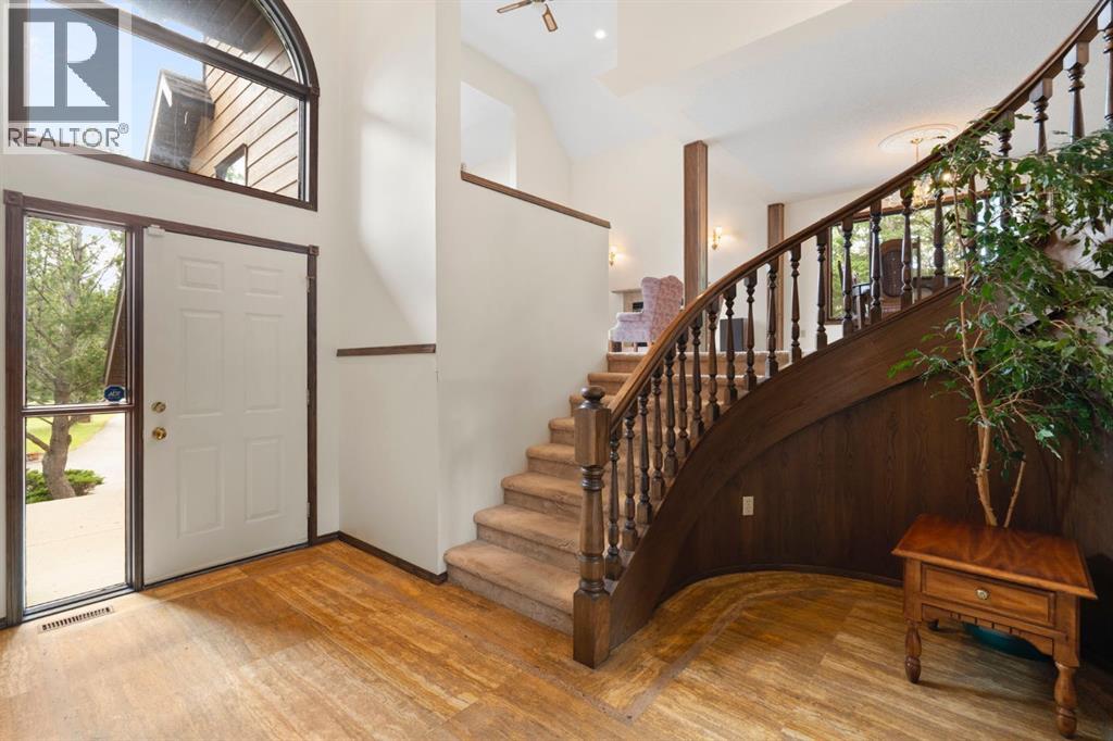 39 Bearspaw Ridge Crescent - 4